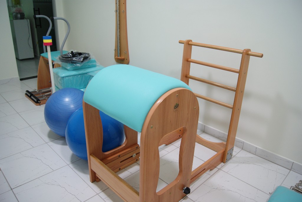 Ladder Barrel e bolas de pilates